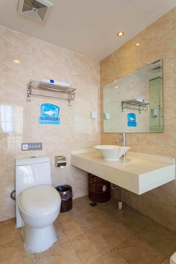 7Days Inn West Liaoyang Road Carrefour Qingdao Exterior photo